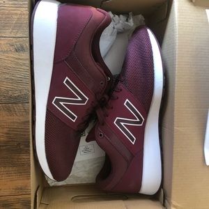New balance burgundy 9.5 brand new